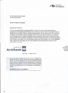 Brief van Koningspleij verzonden in envelop gemeente Arnhem 