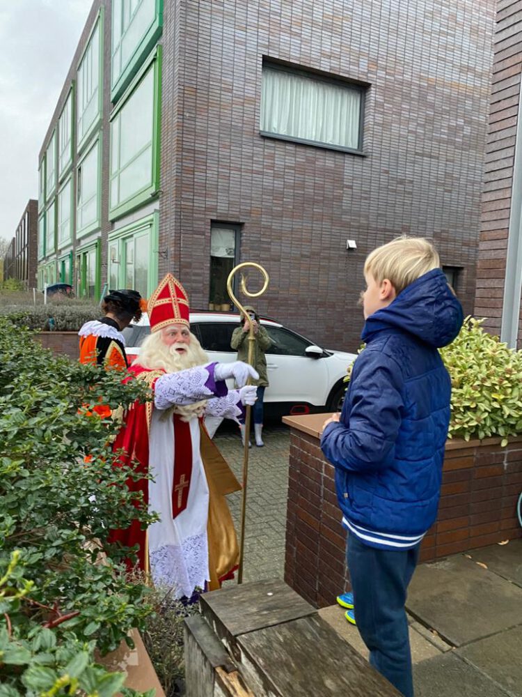 Sinterklaas op bezoek in Malburgen