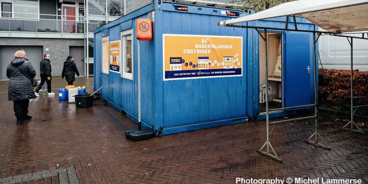 Ondermeiningscontainer